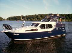 Succes 108 Ultra New Modell (barco de motor)