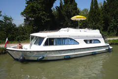 Le Boat Tango (powerboat)