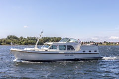 Linssen Grand Sturdy 450 AC (powerboat)