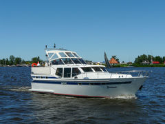 Vacance 1100 (barco de motor)