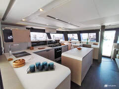 Samana 59 Libertà - Luxury Catamaran, A/C, Generator, Water BILD 6